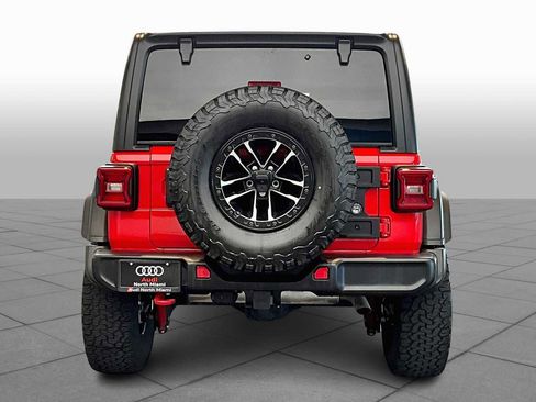 Used 2024 Jeep Wrangler Unlimited Rubicon w/ XTREMEE 35" Tire Package image 4