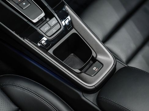 Used 2023 Porsche 911 Cabriolet image 23