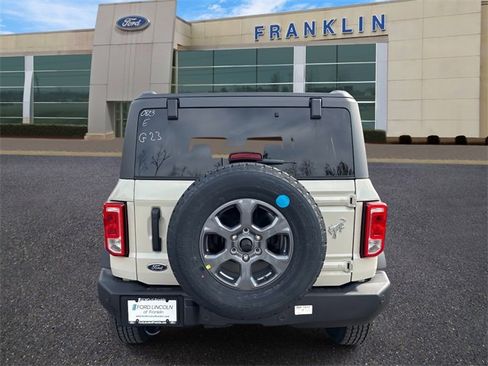 New 2025 Ford Bronco Big Bend image 6