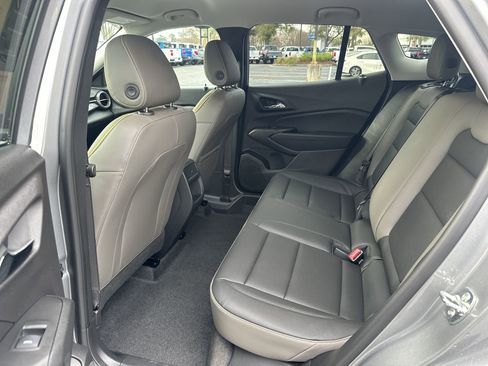 Used 2025 Chevrolet Trax ACTIV w/ Driver Confidence Package image 31