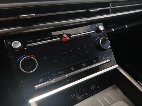 Used 2025 Hyundai Santa Fe SEL image 21