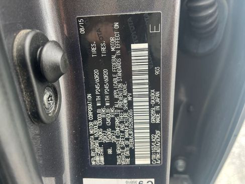 Used 2016 Toyota 4Runner Limited image 27