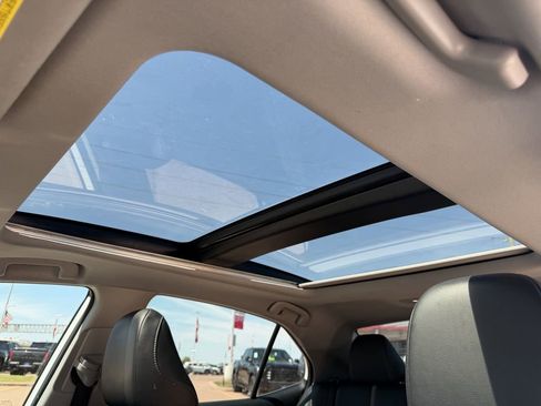 Used 2021 Toyota Camry XSE image 29