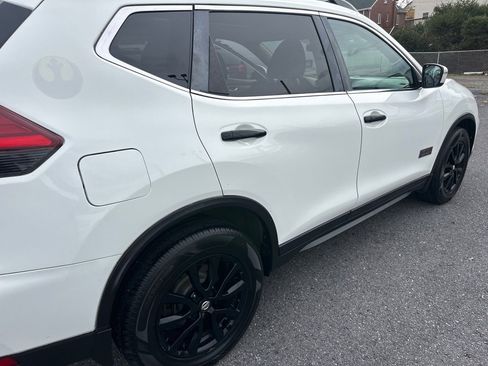 Used 2017 Nissan Rogue SV image 29