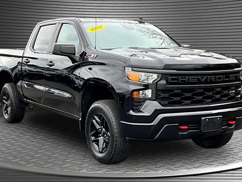 Used 2022 Chevrolet Silverado 1500 Custom Trail Boss AWD/4WD image 1