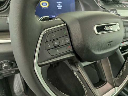 New 2026 Jeep Grand Cherokee Altitude AWD/4WD image 20