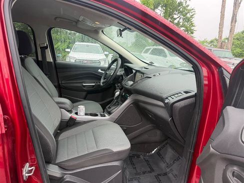 Used 2016 Ford Escape SE w/ Equipment Group 201A AWD/4WD image 5