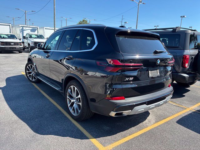 Used 2026 BMW X5 xDrive40i AWD/4WD image 3