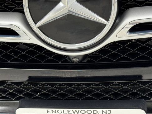 Used 2022 Mercedes-Benz GLE 350 4MATIC image 46