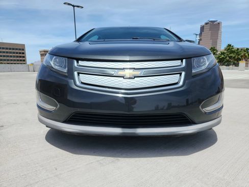 Used 2014 Chevrolet Volt w/ Enhanced Safety Package 1 FWD image 3