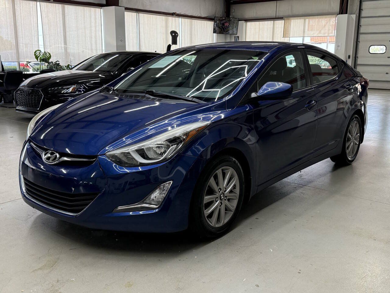 Used 2016 Hyundai Elantra SE w/ Option Group 02 FWD image 5
