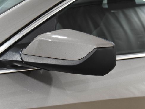Used 2025 Chevrolet Malibu LT FWD image 32