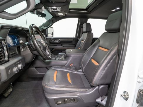 Used 2024 GMC Sierra 2500 AT4 w/ AT4 Premium Plus Package image 18