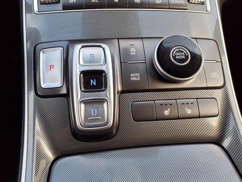 Used 2022 Hyundai Santa Fe SEL w/ Convenience Package image 11