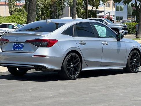 Used 2023 Honda Civic Sport image 4