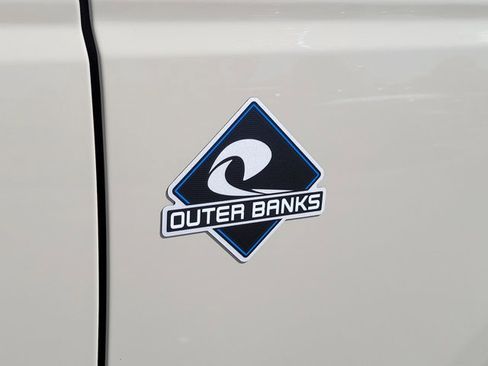 Certified 2025 Ford Bronco Outer Banks AWD/4WD image 11