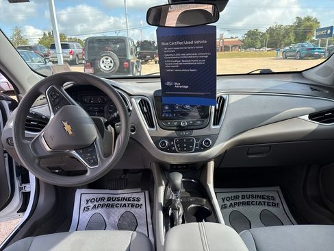 Used 2024 Chevrolet Malibu LT FWD image 14