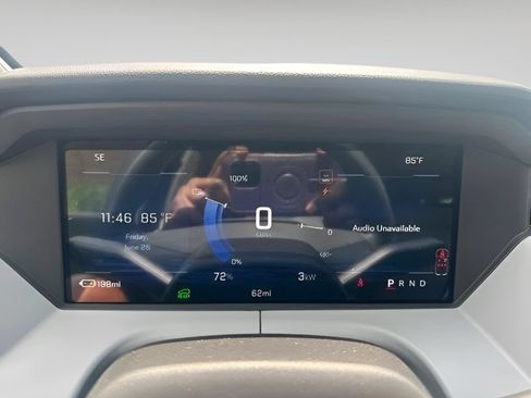 New 2027 Chevrolet Bolt LT FWD image 18