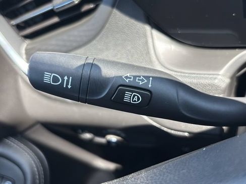 Used 2025 Buick Encore GX Preferred AWD/4WD image 19