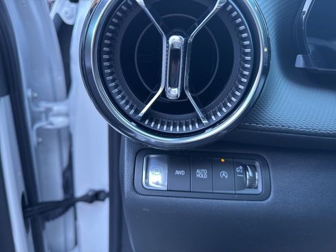 New 2026 Chevrolet Equinox LT image 25