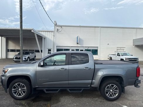 Used 2021 Chevrolet Colorado W/T w/ Custom Special Edition RWD image 3