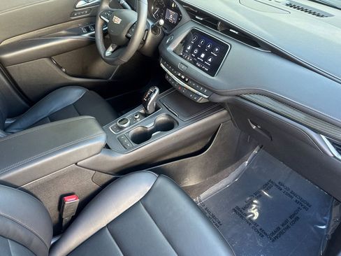 Used 2022 Cadillac XT4 Sport AWD/4WD image 18