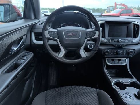 Used 2023 GMC Terrain SLE w/ Driver Convenience Package AWD/4WD image 2