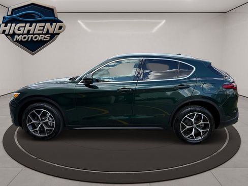 Used 2018 Alfa Romeo Stelvio Ti image 4