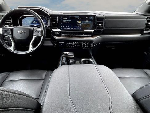 Used 2023 Chevrolet Silverado 1500 RST w/ Convenience Package II image 8