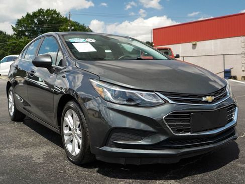 Used 2019 Chevrolet Cruze LT FWD image 34