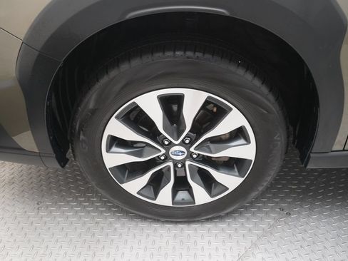 Used 2025 Subaru Outback Limited AWD/4WD image 27