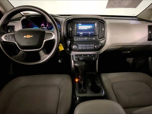 Used 2019 Chevrolet Colorado W/T w/ Custom Special Edition image 16