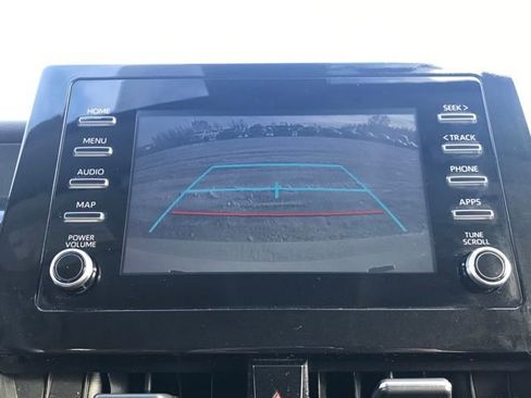 Used 2023 Toyota Camry SE image 11