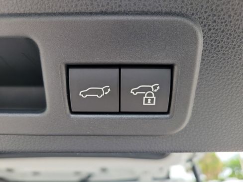 New 2026 Toyota 4Runner TRD Off-Road Premium AWD/4WD image 9