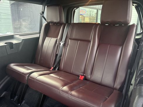 Used 2016 Ford Expedition EL Platinum image 16
