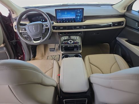 Used 2023 Lincoln Nautilus Reserve AWD/4WD image 15