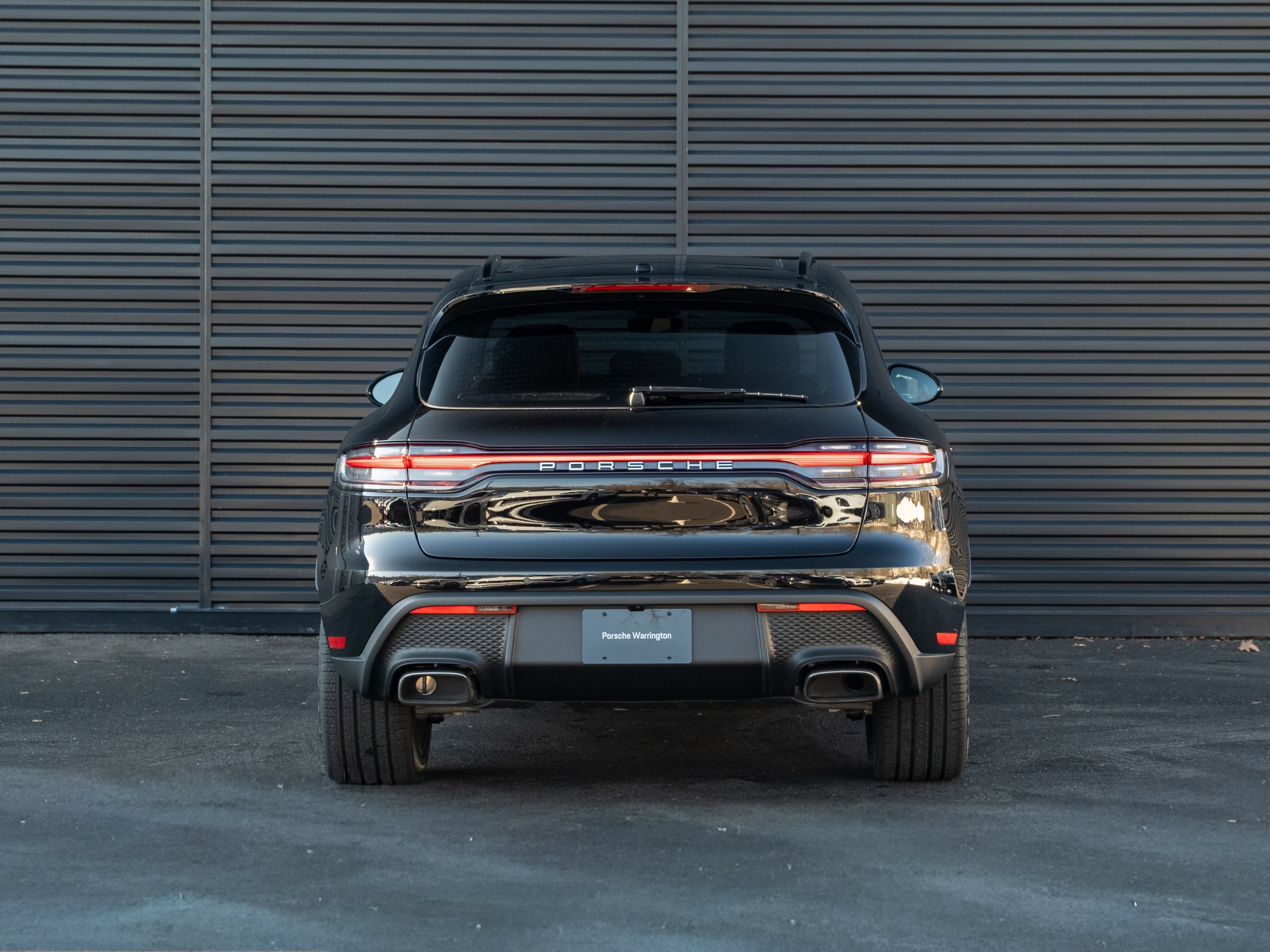 Certified 2026 Porsche Macan AWD/4WD image 7