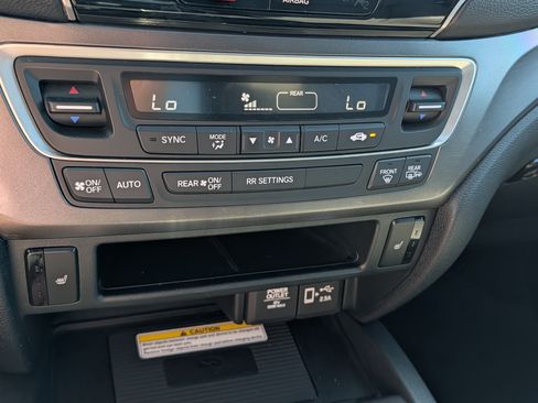 Used 2023 Honda Passport EX-L image 32