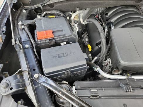 Used 2024 Chevrolet Suburban LT AWD/4WD image 41