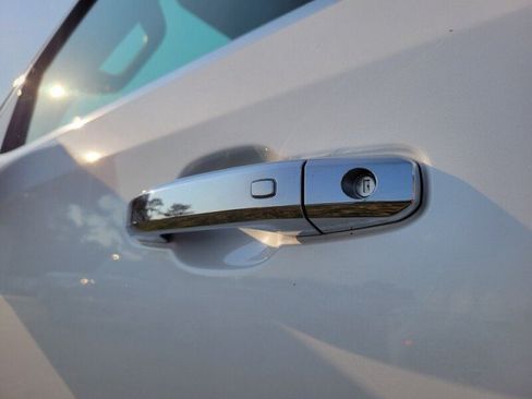 Used 2023 GMC Sierra 1500 Denali RWD image 6
