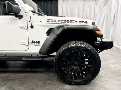 Used 2021 Jeep Wrangler Unlimited Rubicon w/ Dual Top Group image 12