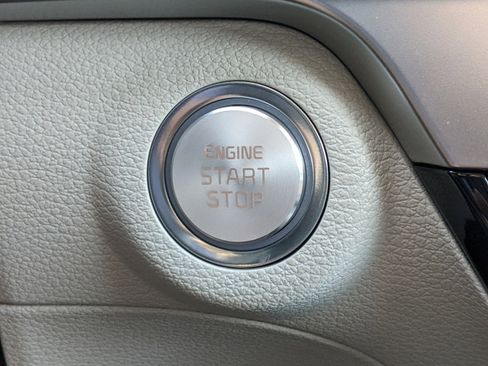 Used 2025 Kia Telluride S image 27