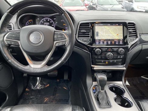 Used 2020 Jeep Grand Cherokee Overland image 13