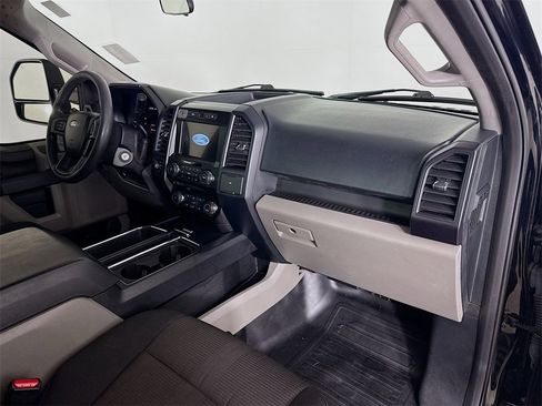 Used 2017 Ford F150 XL w/ Equipment Group 101A Mid image 27