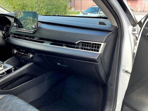 Used 2022 Mitsubishi Outlander SEL image 15