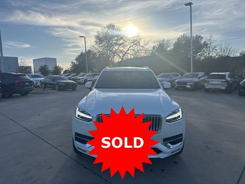 Certified 2023 Volvo XC90 B6 Plus image 2