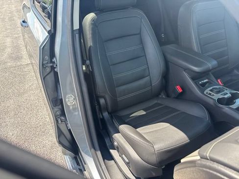 Used 2024 GMC Terrain Denali w/ Denali Premium Package AWD/4WD image 21