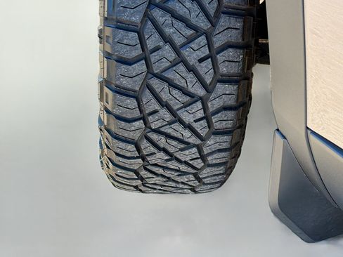 Used 2024 Toyota Land Cruiser 1958 image 42