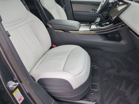 Used 2025 Land Rover Range Rover Sport Dynamic SE AWD/4WD image 18