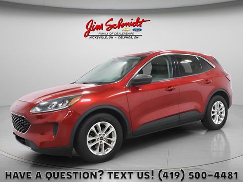 Used 2022 Ford Escape SE FWD image 1